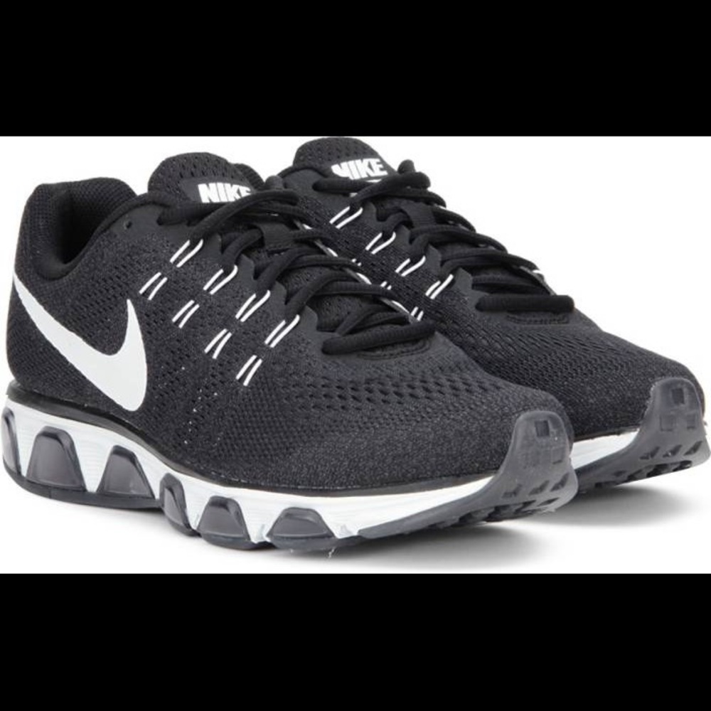 NWT Nike Air Max Tailwind Running Shoes